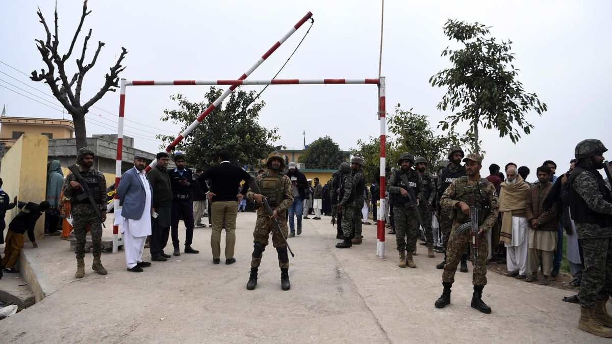 Al menos 31 muertos y 169 heridos en Pakistán en un atentado suicida en una mezquita de Islamabad