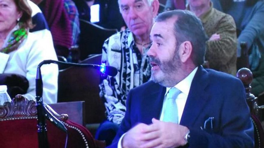 El letrado que defendió todos los casos de la 'era Carrasco' en la Diputación, Alejandro García Moratilla, testificando en el juicio por su asesinato.