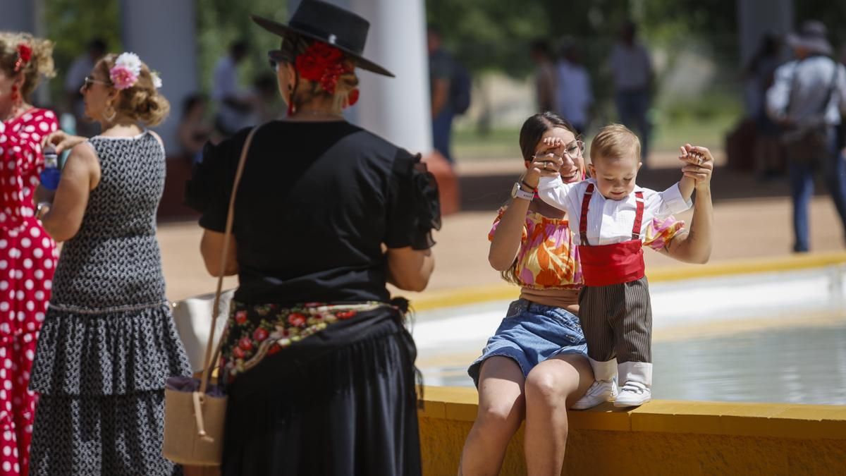 Ambiente del primer sábado de feria 2026