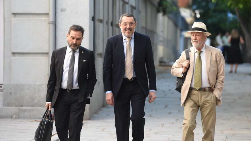 Tres empresarios niegan en el Supremo haber pagado mordidas a Ábalos y Koldo García