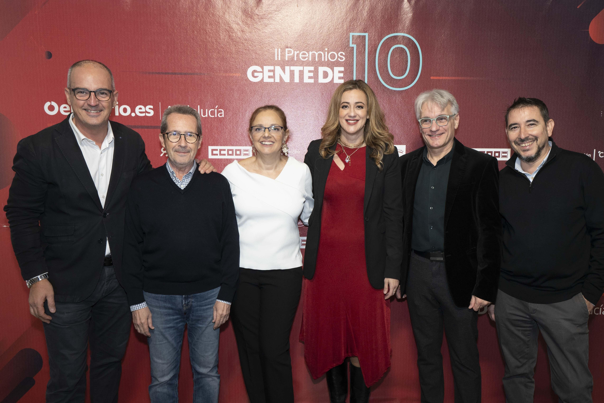 Óscar Gómez, responsable de Comunicación del grupo municipal del PSOE en el Ayuntamiento de Sevilla; José Barragán, representante de la Federación Andaluza de Memoria Democrática; Lucrecia Hevia;  Raquel Vega y Antonio Marín, de La Rinconada; y Héctor Rodríguez, de Sabir.