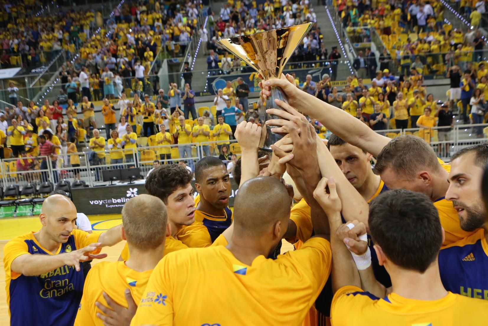 Imágenes del encuentro entre Herbalife Gran Canaria - Iberostar Tenerife. Alejandro Ramos.