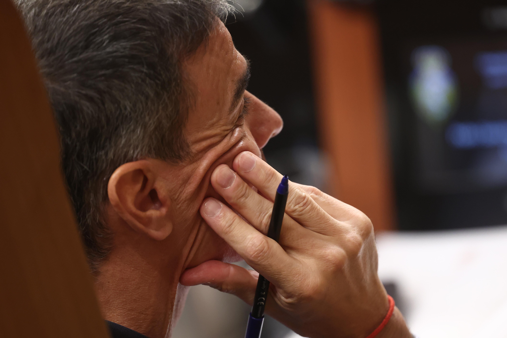 Pedro Sánchez escucha una de las intervenciones en el pleno del miércoles.