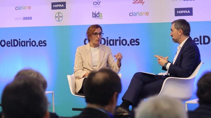 Mónica García: "Queremos ampliar los espacios sin humo y una de nuestras apuestas son las terrazas"