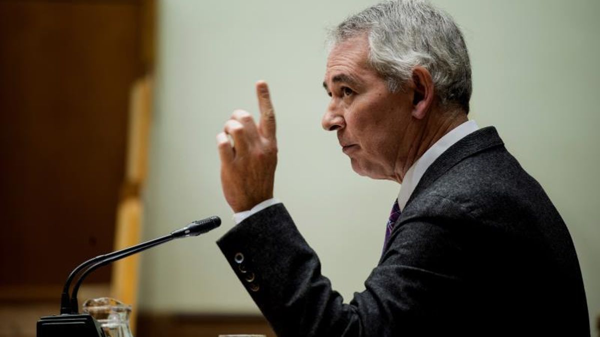 El PP sitúa a Antón Damborenea como asesor en el Tribunal de Cuentas vasco para ocupar la plaza de Amaya Fernández