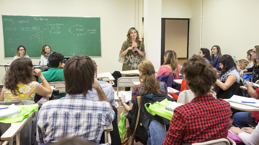 Los docentes universitarios perdieron hasta un tercio de su salario en los últimos ocho meses