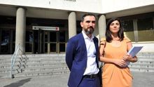 Ignacio Escolar y Raquel Ejerique en el juzgado