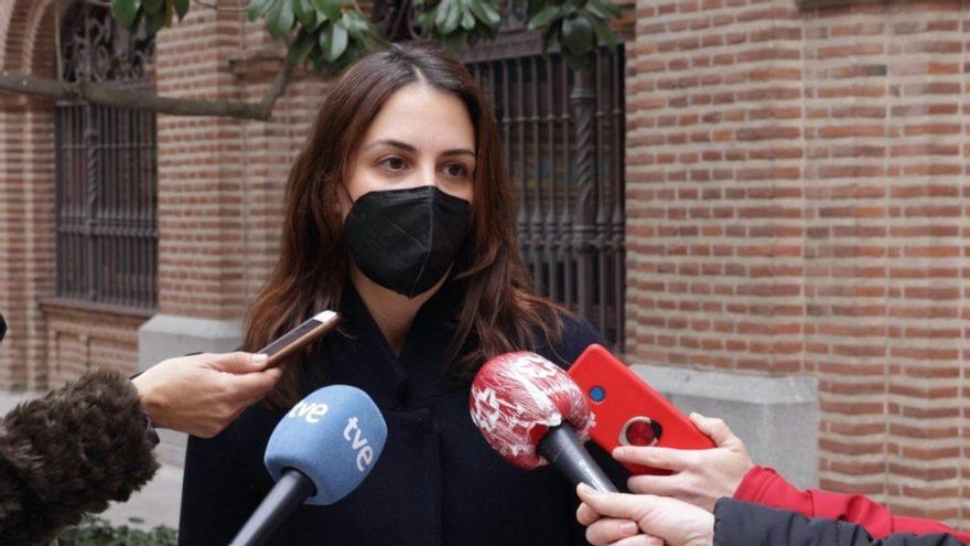 La portavoz de Más Madrid, Rita Maestre, tras registrar la petición de comisión de seguimiento del pacto municipal contra la violencia de género.
