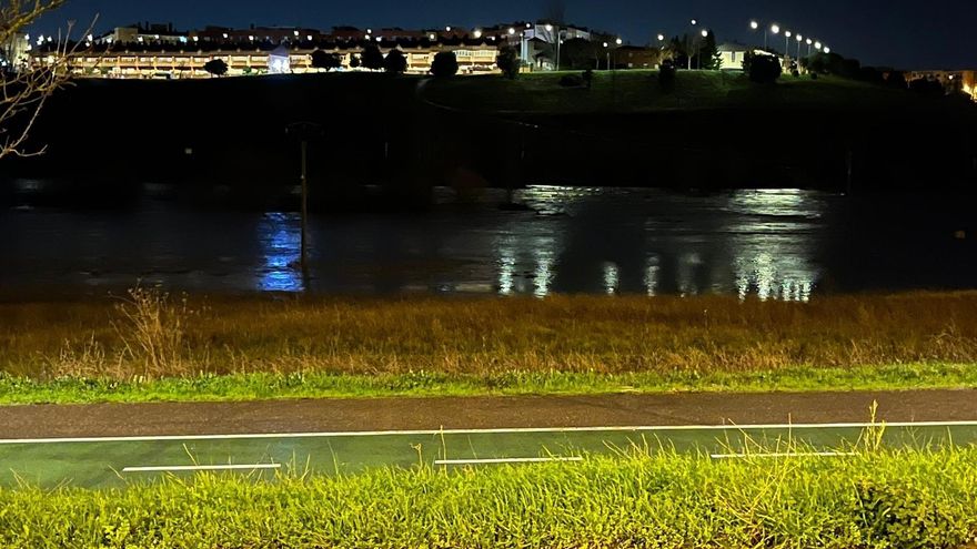 La Junta de Castilla y León espera rebajar la alerta por las inundaciones en Salamanca este lunes