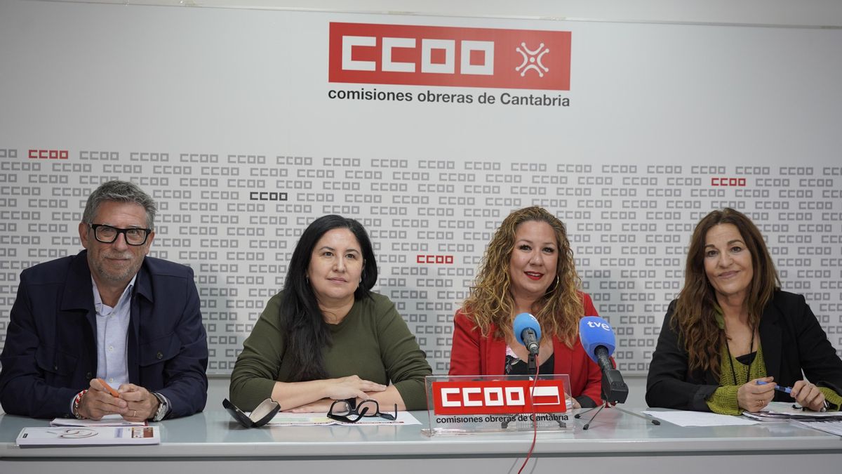 Las secretarias de Política Internacional y de Salud Laboral de CCOO, Cuqui Vera y Encarnación Pizarro; la responsable de Enseñanza en Cantabria, Conchi Sánchez; y el director del Instituto Educativo de la Fundación 1º de Mayo, Pablo García