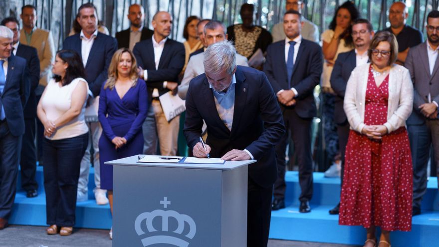 Canarias presume de ''un frente sin precedentes'' para ''exigir al Estado'' soluciones a la acogida de los menores migrantes