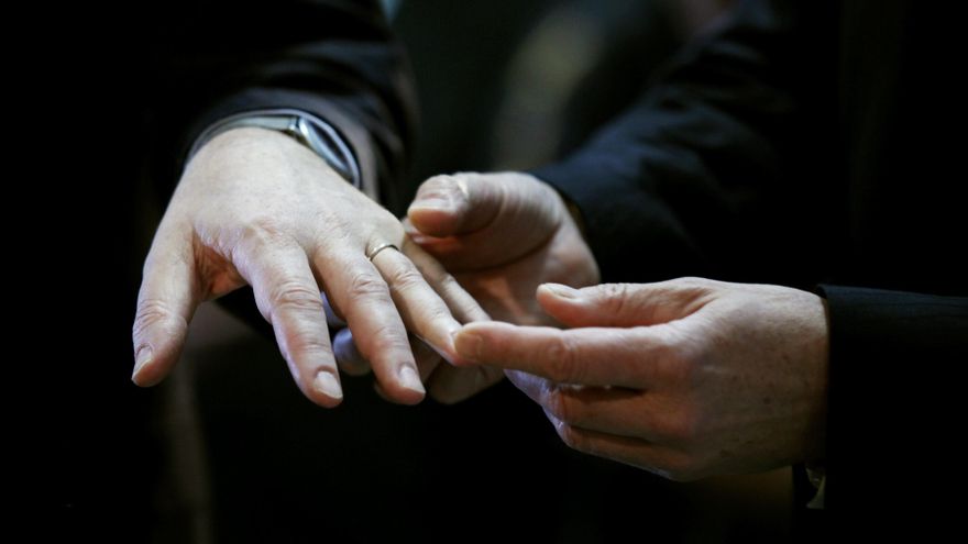 Opositores al matrimonio gay asumen su aprobación en el estado de Washington