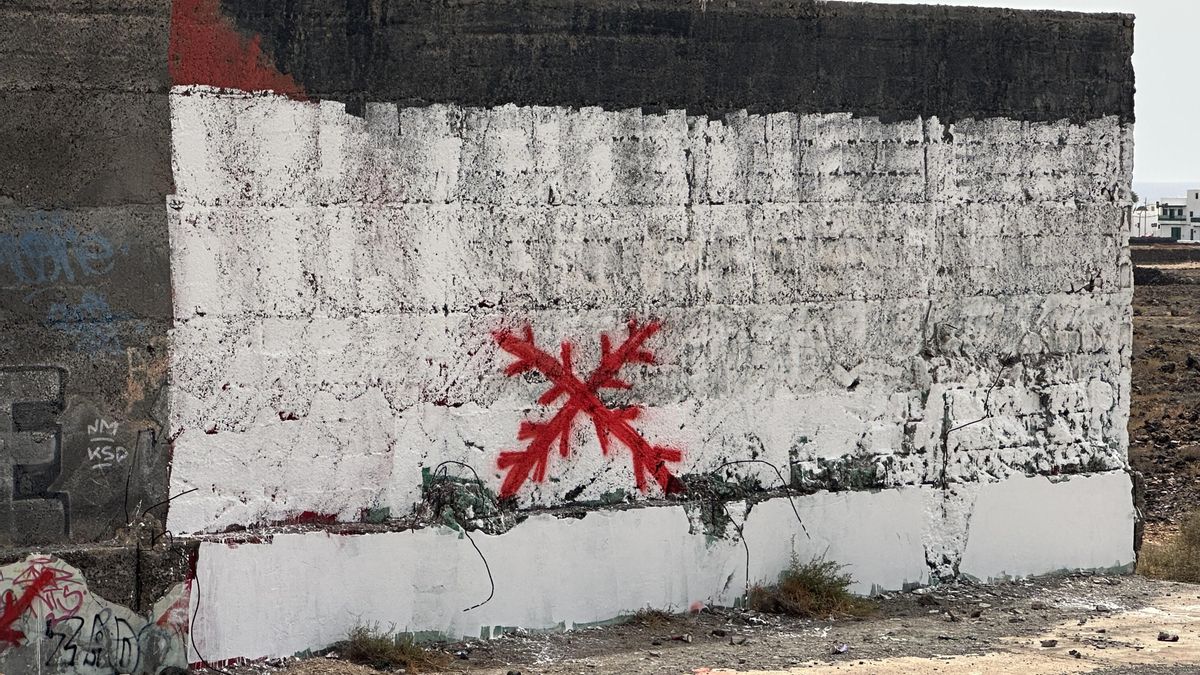 El mural de la bandera palestina, vandalizado.