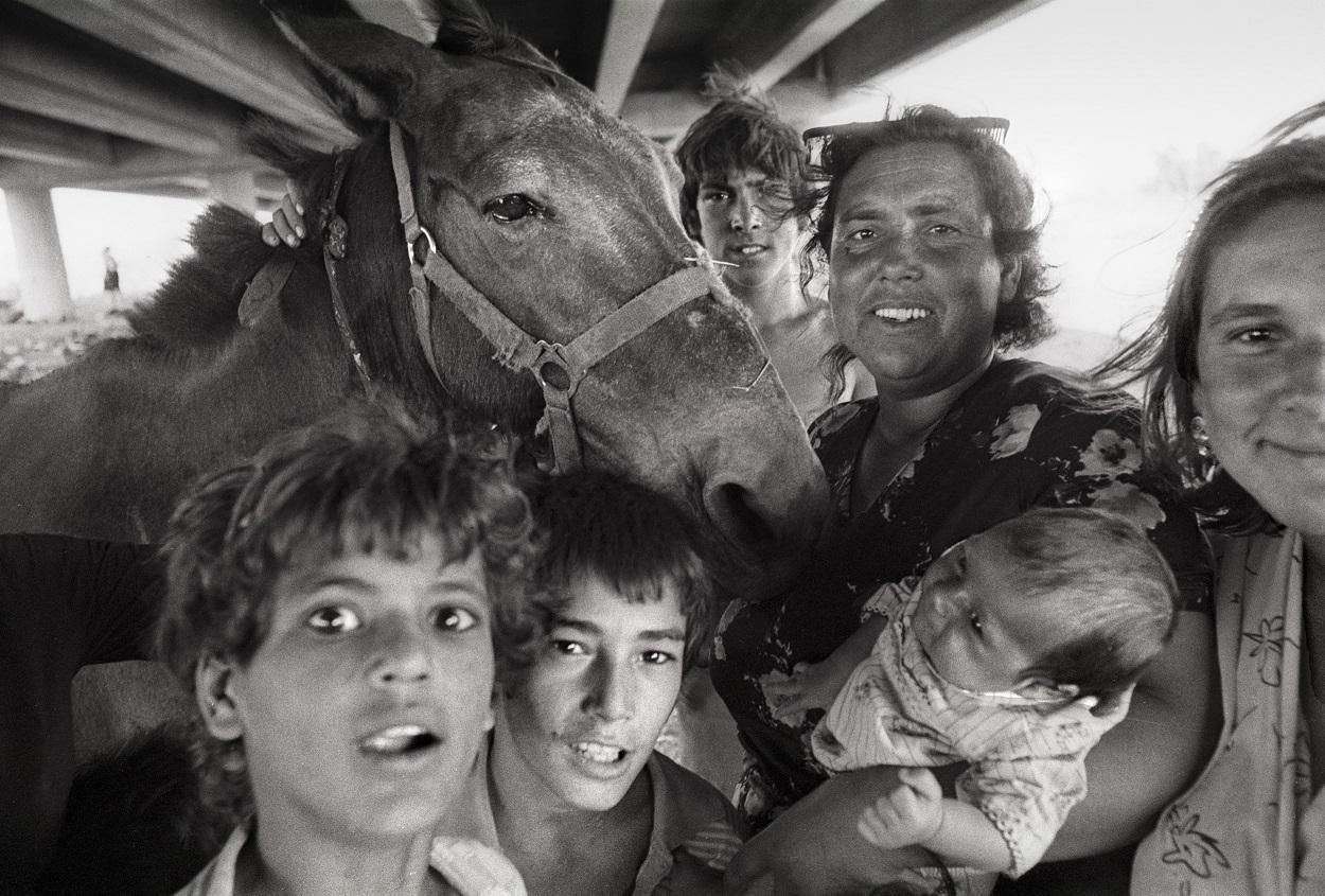 Gitanos bajo el puente