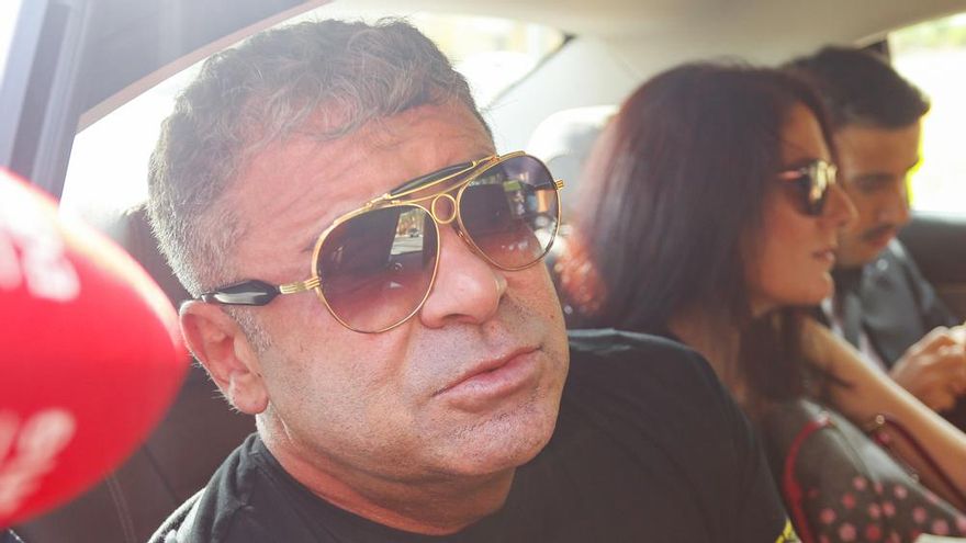 Jorge Javier Vázquez reaparece en la boda de Isa Pantoja: "No soy el motivo por el que su madre no está aquí"