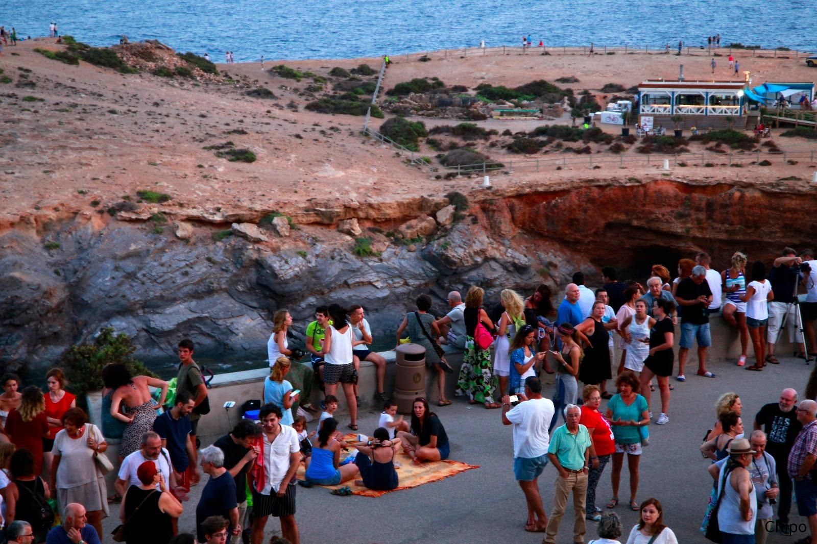 Abrazo al faro de Cabo de Palos / Chipo