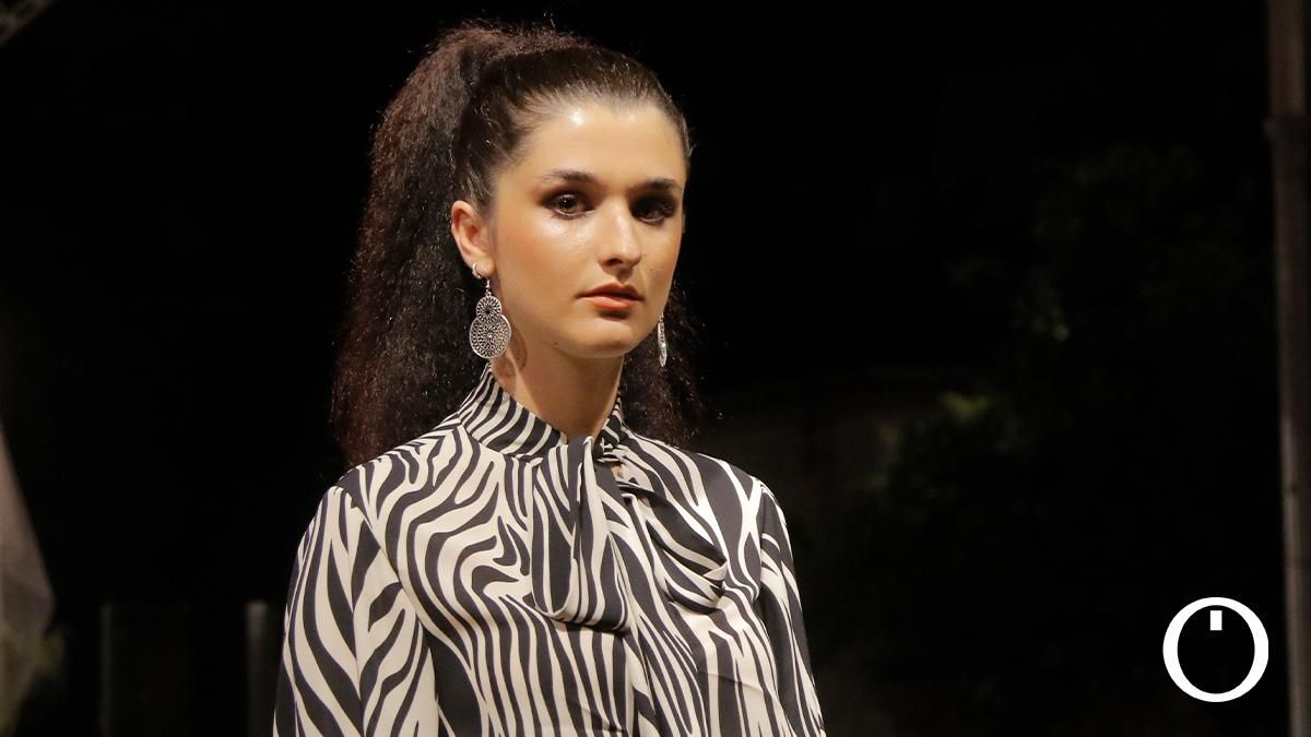 Desfile de la nueva colección de Hugo Clavelina