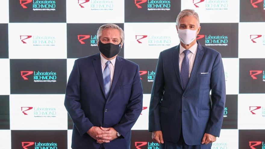 Viajes reservados a Moscú y un enlace indio: la historia detrás de la versión argentina de la vacuna Sputnik