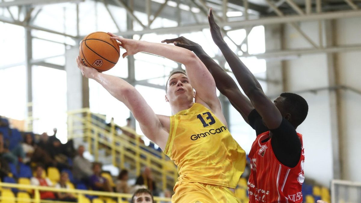 El Granca cede a Fynn Schott