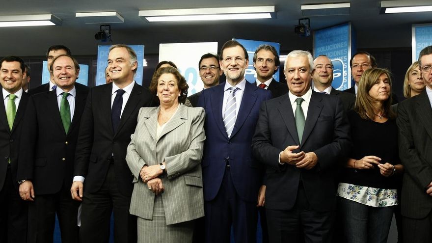 Rajoy defiende que el alcalde sea el que vota el pueblo y uno una coalición de "cinco que han perdido las elecciones"