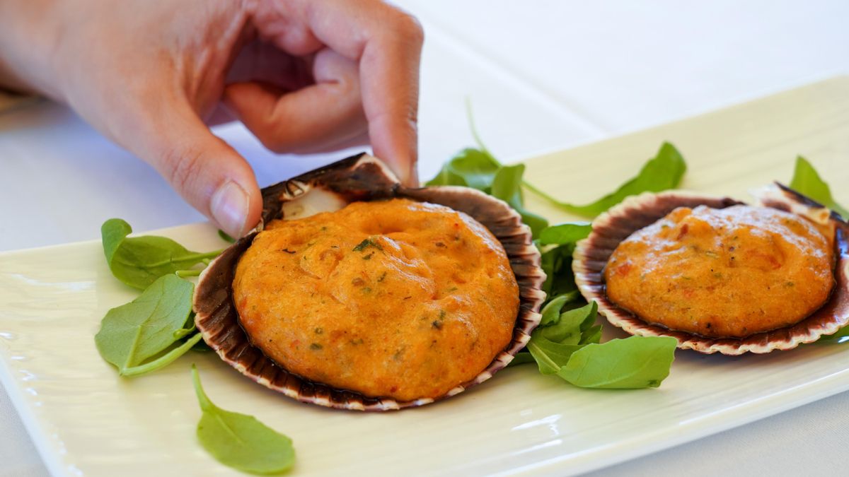 Zamburiñas on a plate