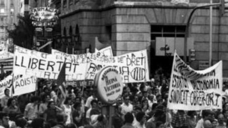 Sandra Monfort, Julia Sevilla y Magda Simó reflexionan sobre 50 años de memoria, libertad y democracia