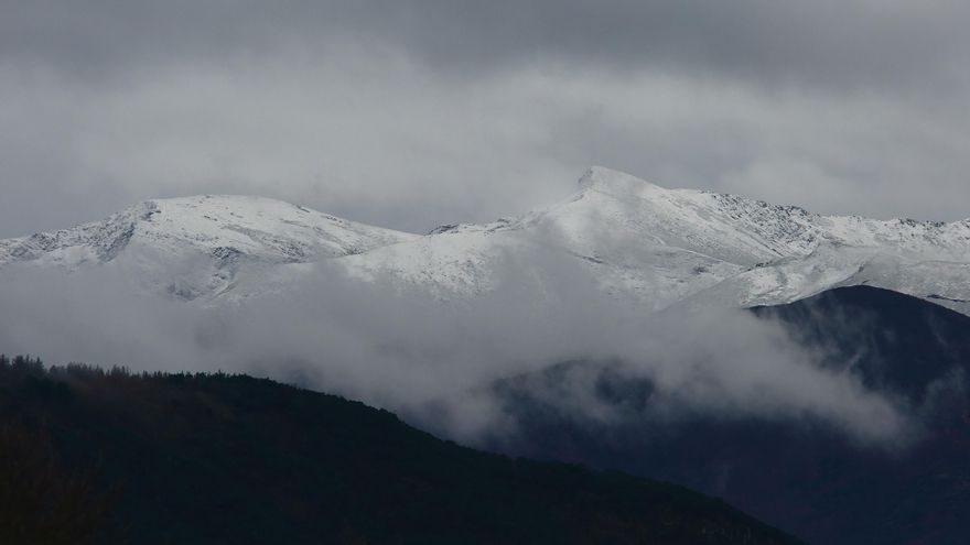 Llega la nieve a León durante esta semana con alertas amarillas por nieve en las montañas de la provincia