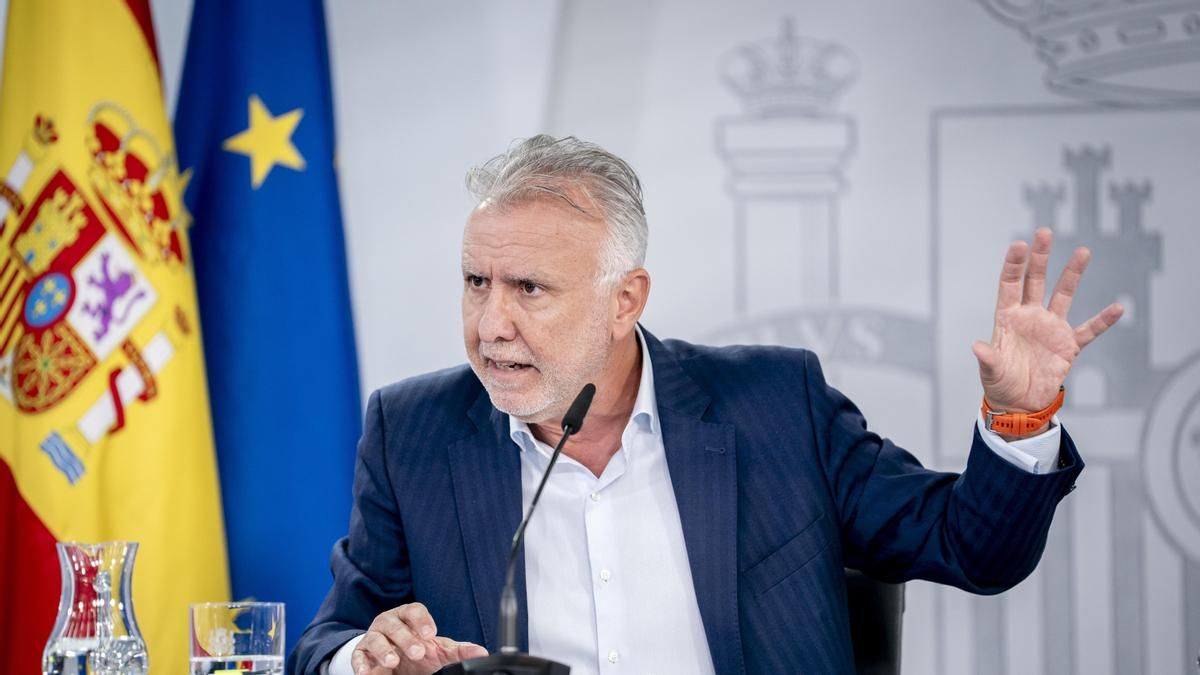 El Gobierno, ante las manifestaciones convocadas por la derecha: "Los menores no salen de Ceuta porque no quiere el PP"