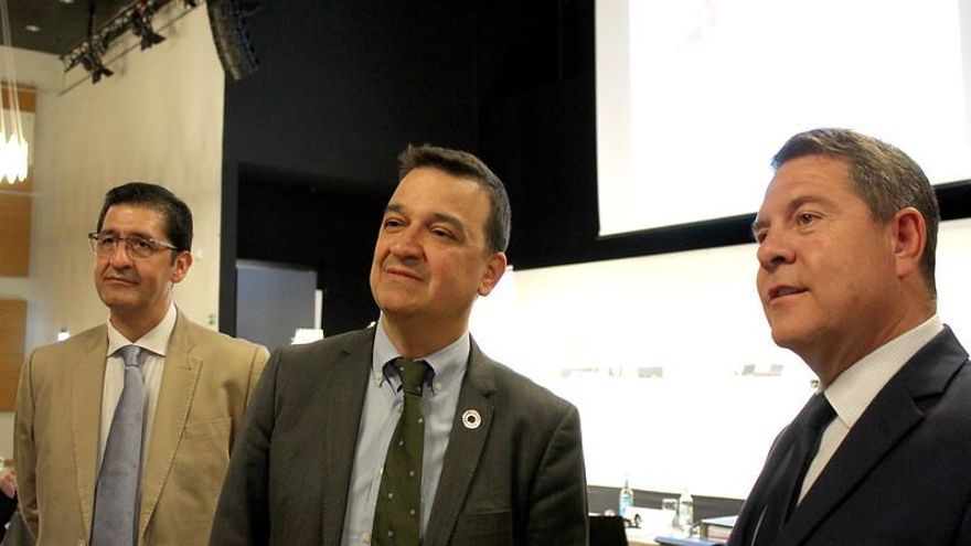El presidente, el consejero y el presidente de la Diputación de Ciudad Real