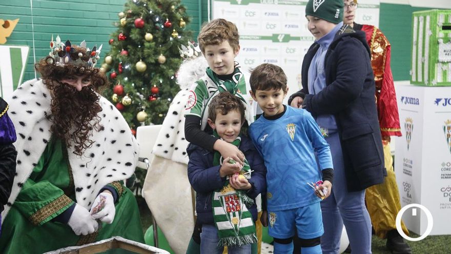 La ilusión de los Reyes Magos llena El Arcángel