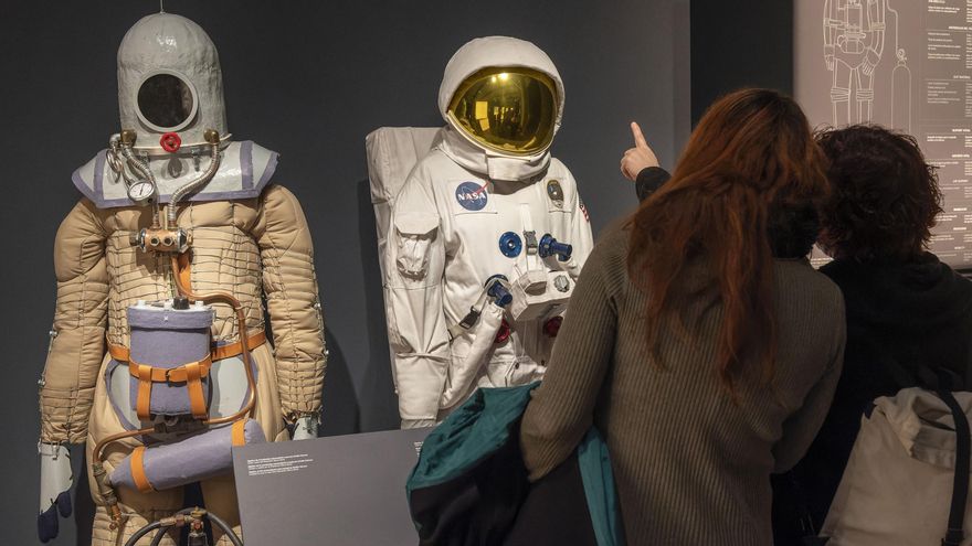 Exposición 'Apollo 11. La llegada del hombre a la Luna', en CaixaForum València.