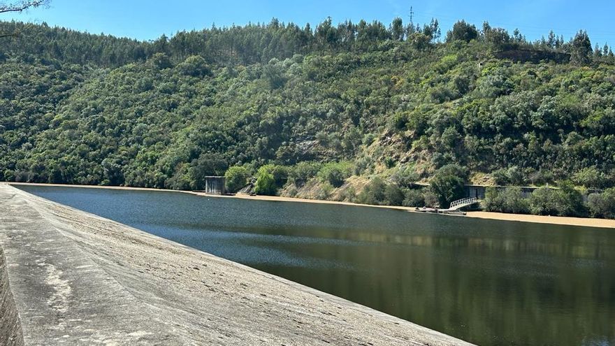Extremadura acusa al Gobierno de boicotear la construcción de un puente con Portugal que el PP rechazó hasta dos veces