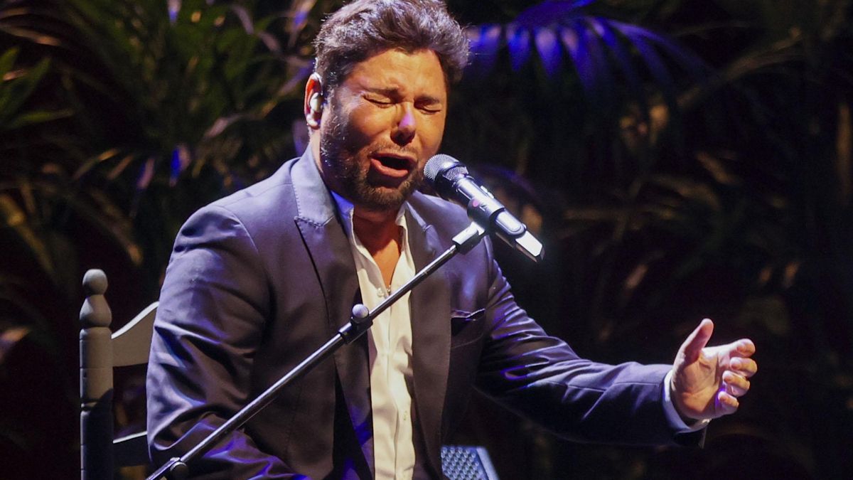 Miguel Poveda y sus villancicos llevan el día 28 el espíritu de la Navidad al Palacio de Festivales