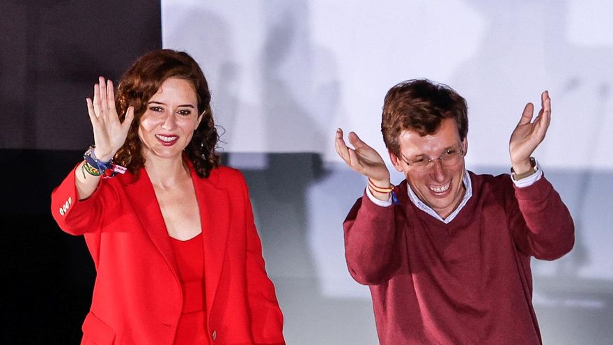 Sorpresas que Ayuso y Almeida dejaron para después de las elecciones: subidas de precios, talas y falta de plazas escolares