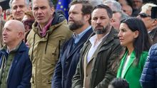 Santiago Abascal, Javier Ortega-Smith, Rocío Monasterio e Ivan Espinosa de los Monteros en la concentración bajo el lema 'Por una España unida'