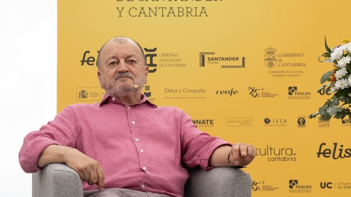 Alejandro Gándara, escritor: "La educación se ha ido degradando, es el resultado de una forma de vida enajenada y estúpida"
