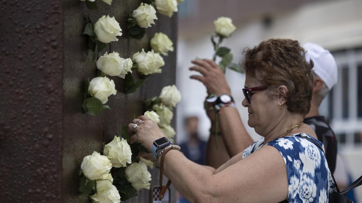 Convocan una concentración en repulsa por la manifestación fascista a las puertas de la catedral de Murcia