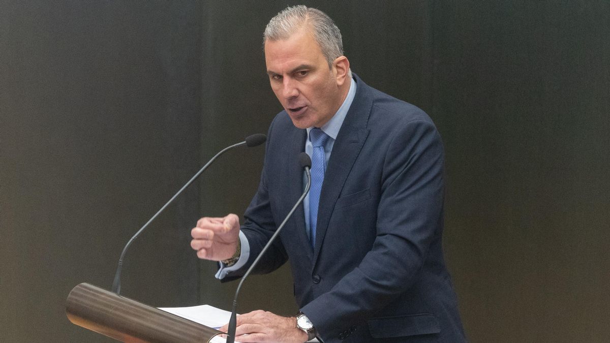 Archivo - El portavoz del grupo parlamentario de Vox en el Ayuntamiento de Madrid, Javier Ortega-Smith, durante un pleno ordinario del Ayuntamiento de Madrid, en el Palacio de Cibeles, a 25 de noviembre de 2025, en Madrid (España).