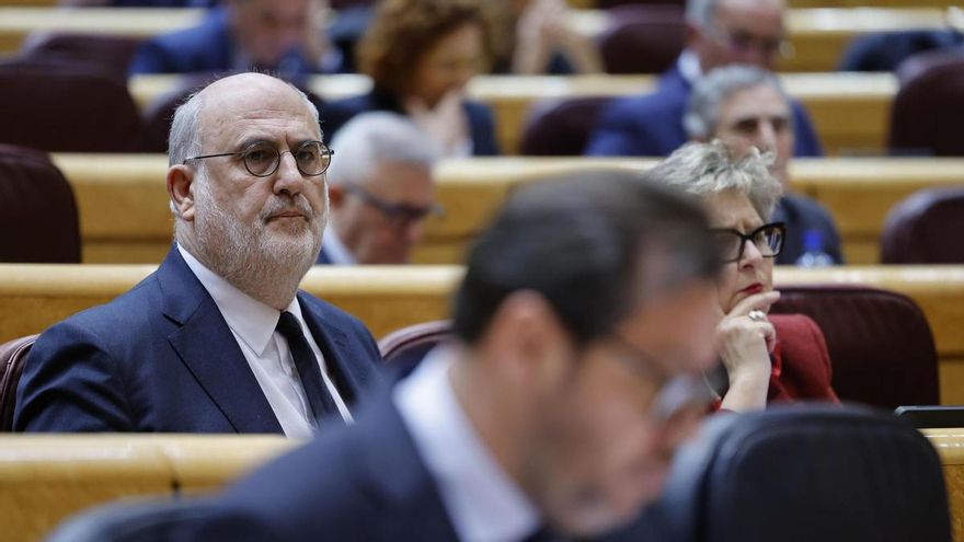 El senador de Junts per Catalunya Eduard Pujol durante el pleno extraordinario de la Cámara Alta el 29 de enero de 2026.
