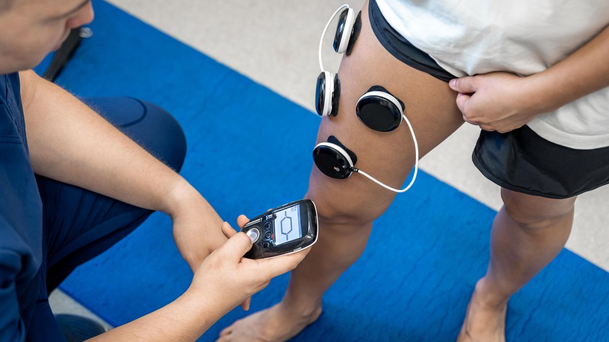 Un fisio, sobre la electroestimulación: “Los resultados no son superiores a un entrenamiento de fuerza tradicional”