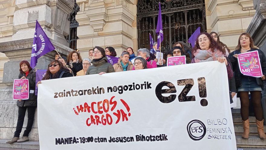 Horarios y reivindicaciones de un 8M en Álava, Bizkaia, Gipuzkoa y Navarra que vuelve a poner los cuidados en el centro