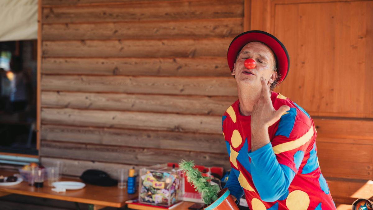 Disfrazado de payaso