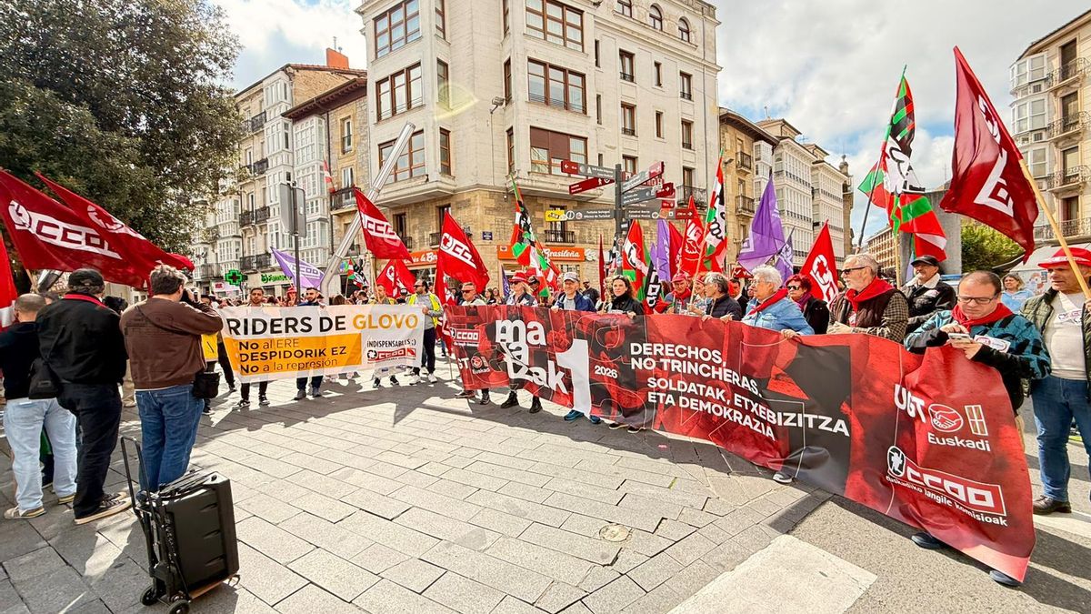 Una concentración de trabajadores de Glovo en Álava.