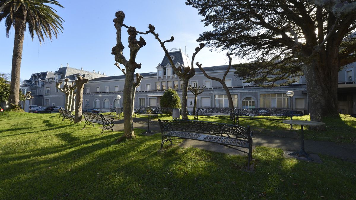 El Gobierno de Cantabria impide a Podemos recurrir el convenio de privatización sanitaria con Santa Clotilde