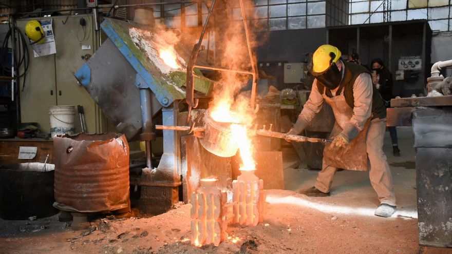 El Gobierno llega a fin de año con dos datos para celebrar: ¿por qué no se siente en los bolsillos?