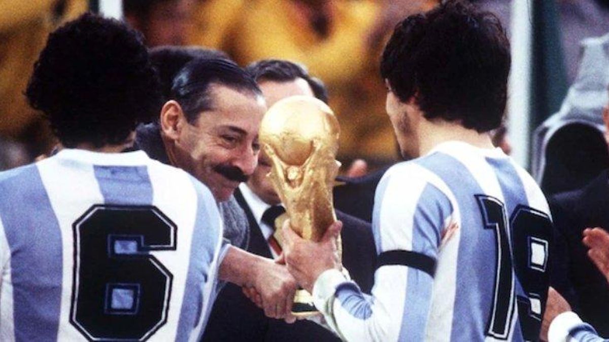La Selección Argentina se consagró de local en el Mundial 78, un torneo teñido por la dictadura militar.