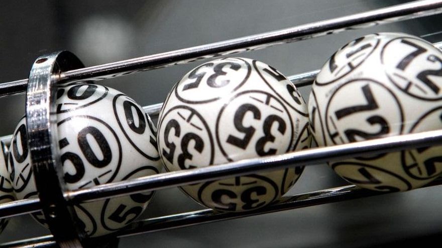 Jugar al bingo con dinero en el hogar del jubilado es ilegal, recuerda el Gobierno vasco a las personas mayores