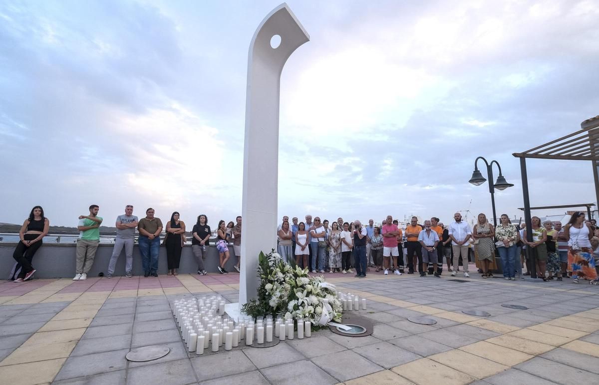 Homenaje este jueves a las víctimas del accidente de Spanair, en la plaza del Cristo de la playa de Ojos de Garza, en Telde.