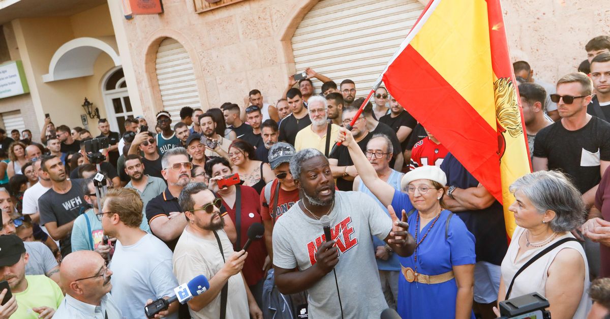 ¿Nuestro cerebro se puede acostumbrar a las ideas antidemocráticas?