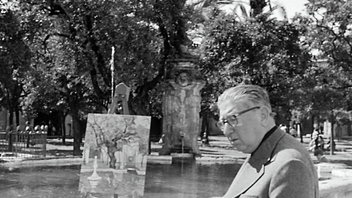 Botí pintando el Patio de los Naranjos.